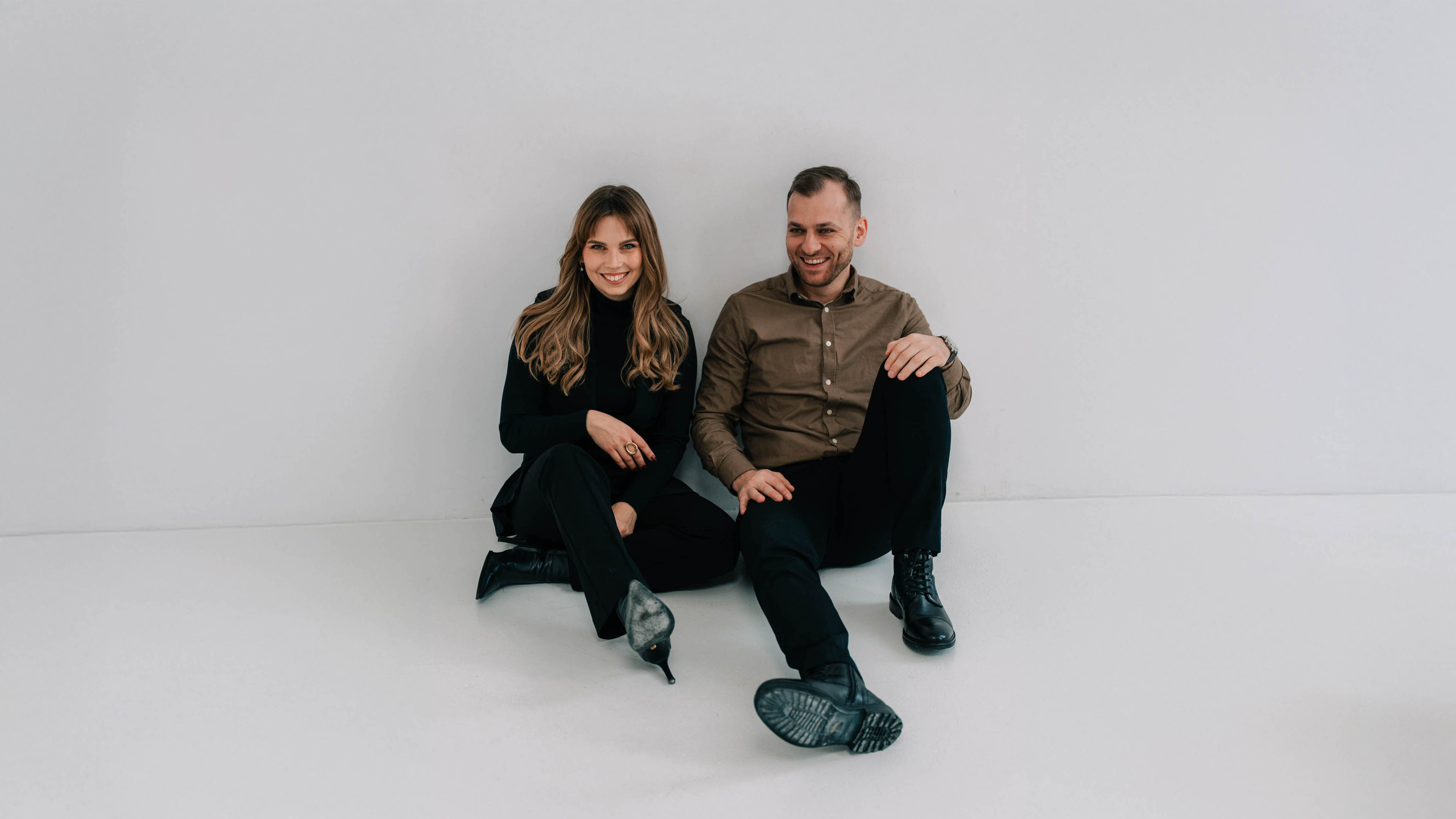 Kontakt LASTØ Studio – Wrocław Galeria Domar